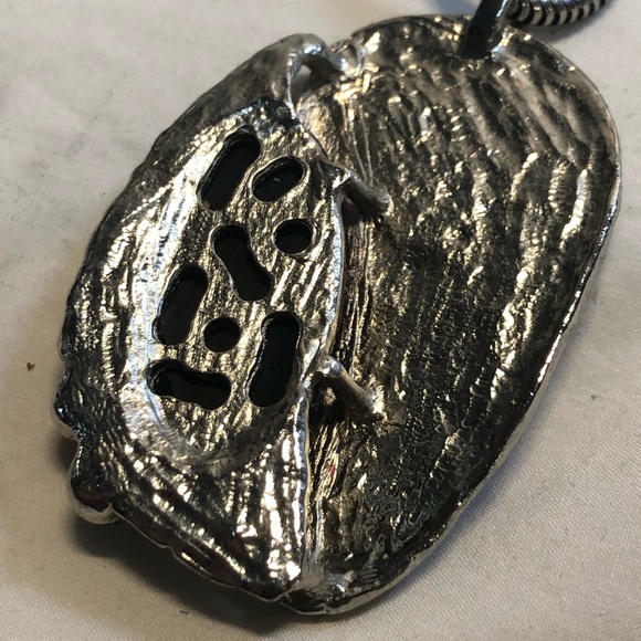 Vintage Silver Toned Necklace Matching Clip on Earrings, faux Jewelled accents - Picture 9 of 13